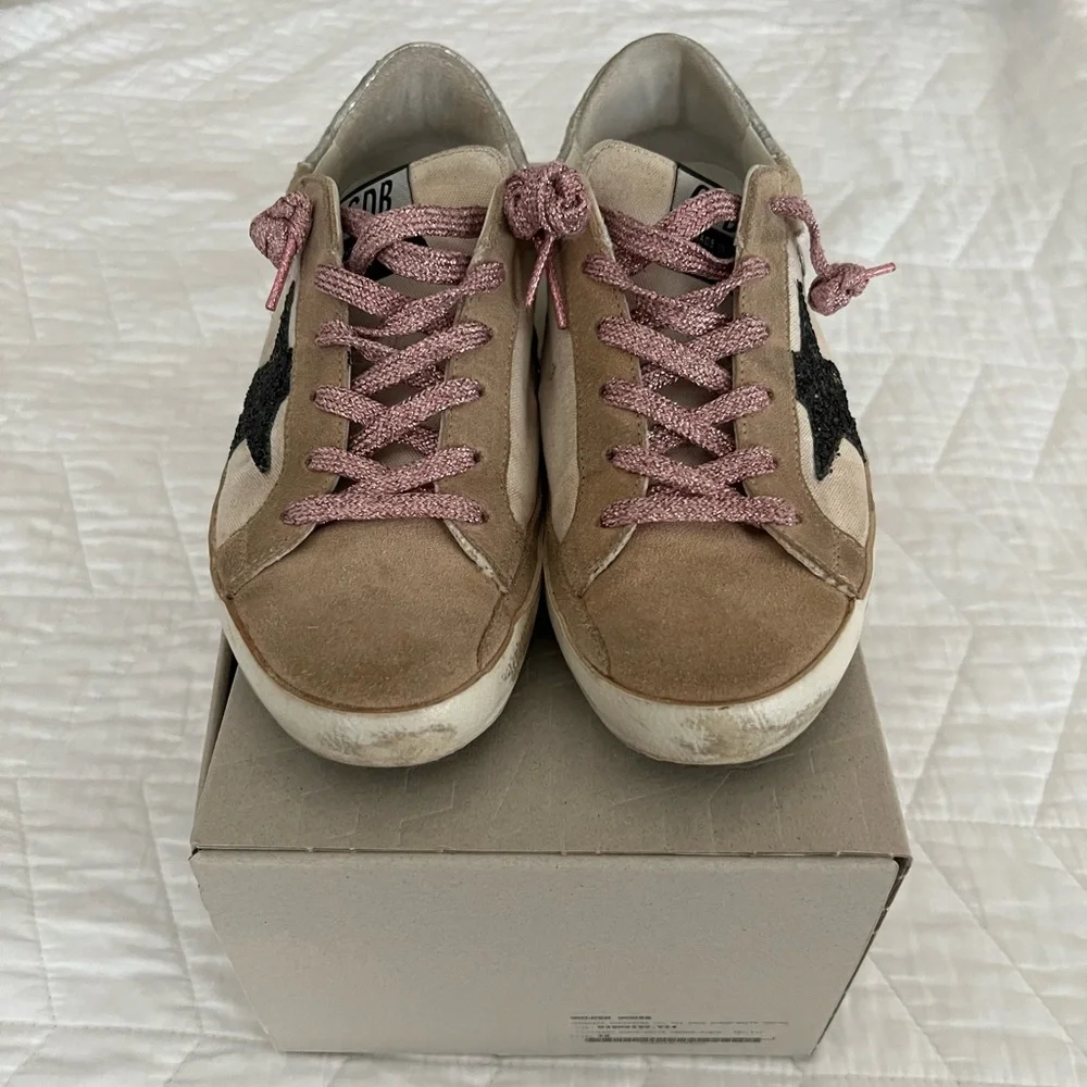 (SOLD) Golden Goose Sneakers - Picture 5 of 16